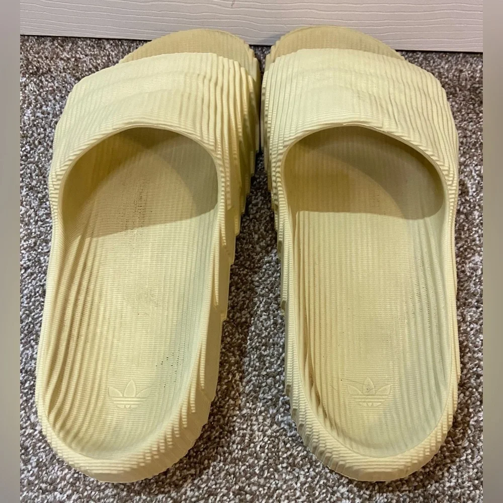 Adidas Adilette 22 Yellow Men's Casual Slip-On Sandal Size 12